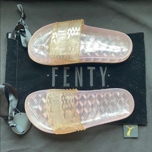 puma white clear slides